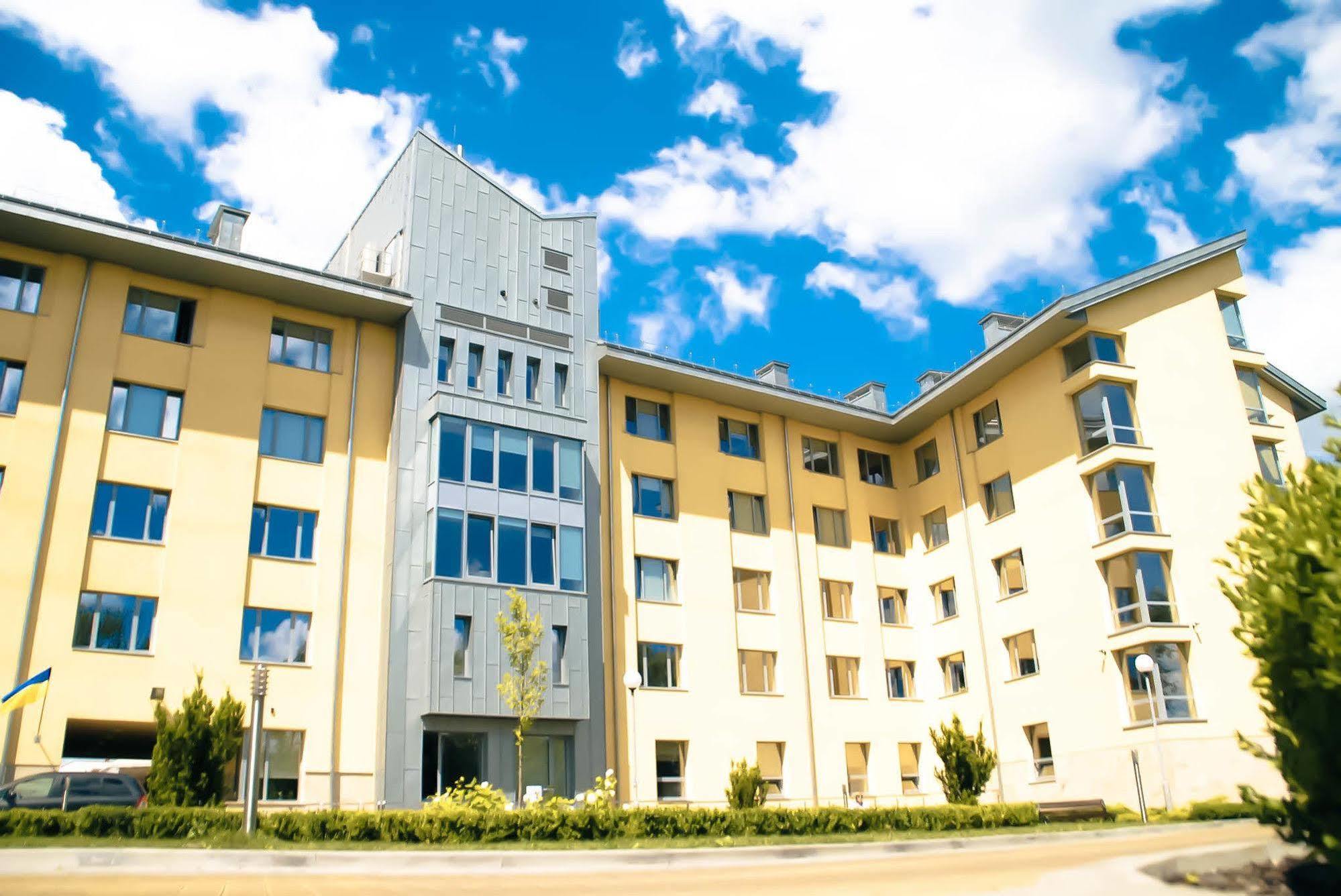Ucu Inn - Кімнати Для Гостей Λβιβ Εξωτερικό φωτογραφία